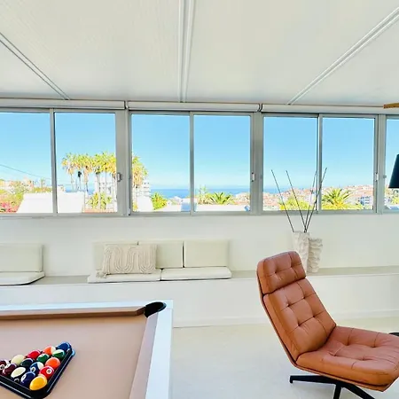 De Luxe, 360m2, 4 Chambres, Vue Mer, Piscine Privee Et Chauffee 빌라