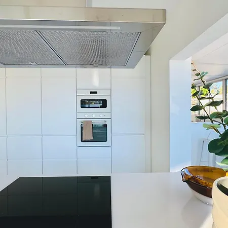 De Luxe, 360m2, 4 Chambres, Vue Mer, Piscine Privee Et Chauffee *
