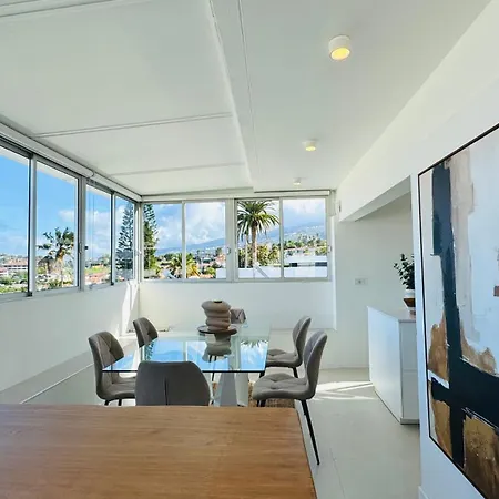 Villa De Luxe, 360m2, 4 Chambres, Vue Mer, Piscine Privée Et Chauffée *