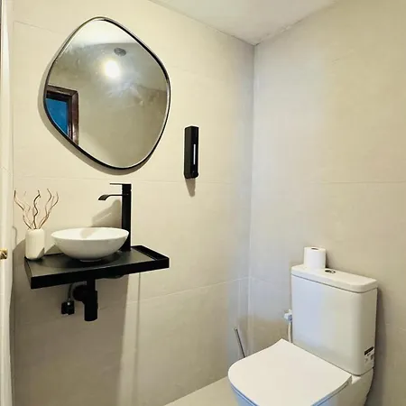De Luxe, 360m2, 4 Chambres, Vue Mer, Piscine Privée Et Chauffée Villa