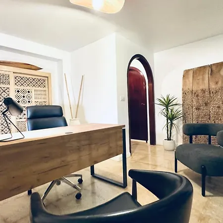 De Luxe, 360m2, 4 Chambres, Vue Mer, Piscine Privee Et Chauffee *