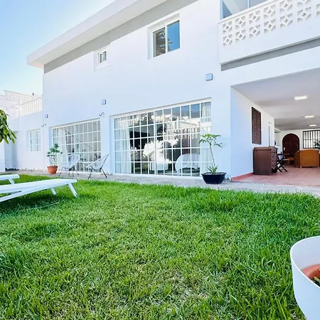 De Luxe, 360m2, 4 Chambres, Vue Mer, Piscine Privée Et Chauffée * Puerto de la Cruz (Tenerife)