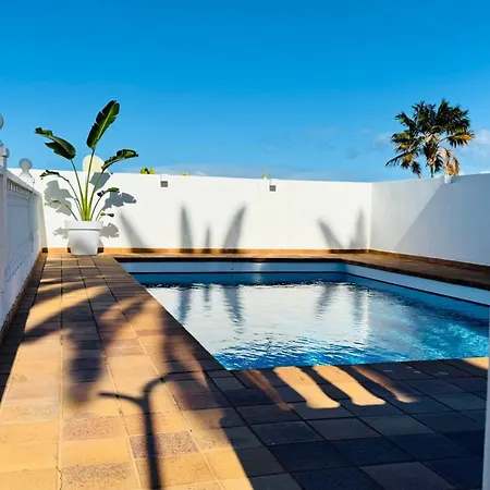 De Luxe, 360m2, 4 Chambres, Vue Mer, Piscine Privée Et Chauffée Villa Puerto de la Cruz (Tenerife)